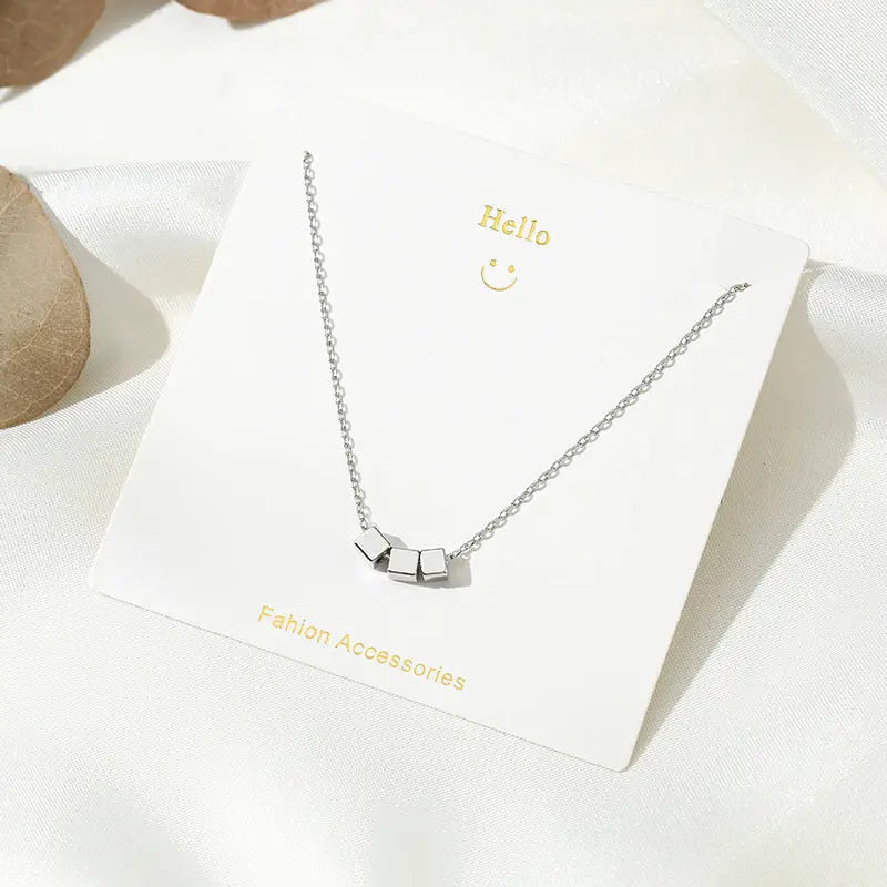 Salty 3 Cube Oscillate Necklace