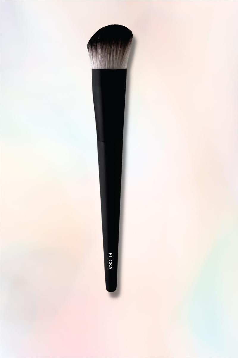 Flicka Cosmetics 04 Foundation Brush