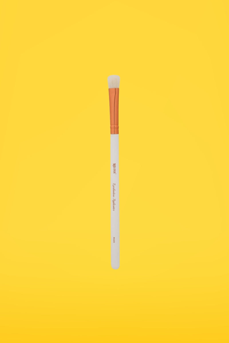 Recode Eyeshadow/Pigment/Glitter Applicator Brush - Rs 103