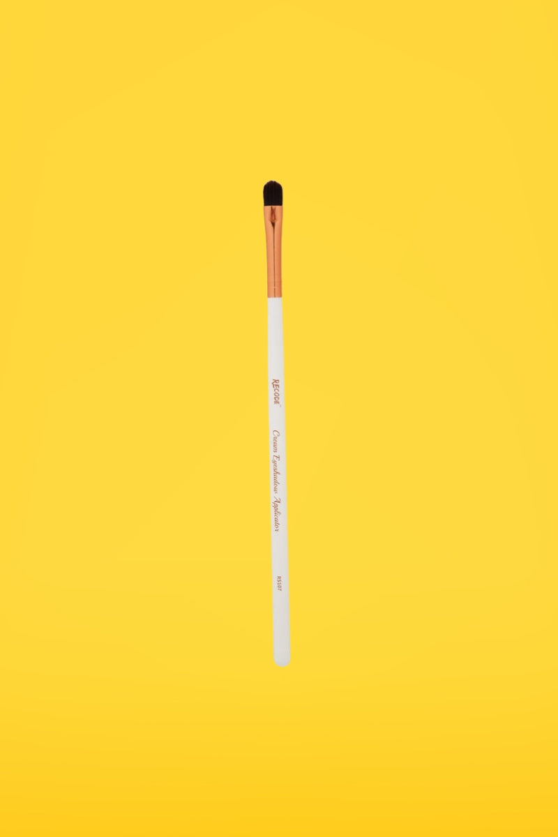 Recode Cream Eyeshadow Brush /Concealer/Glitter Gel Applicator - Rs 107
