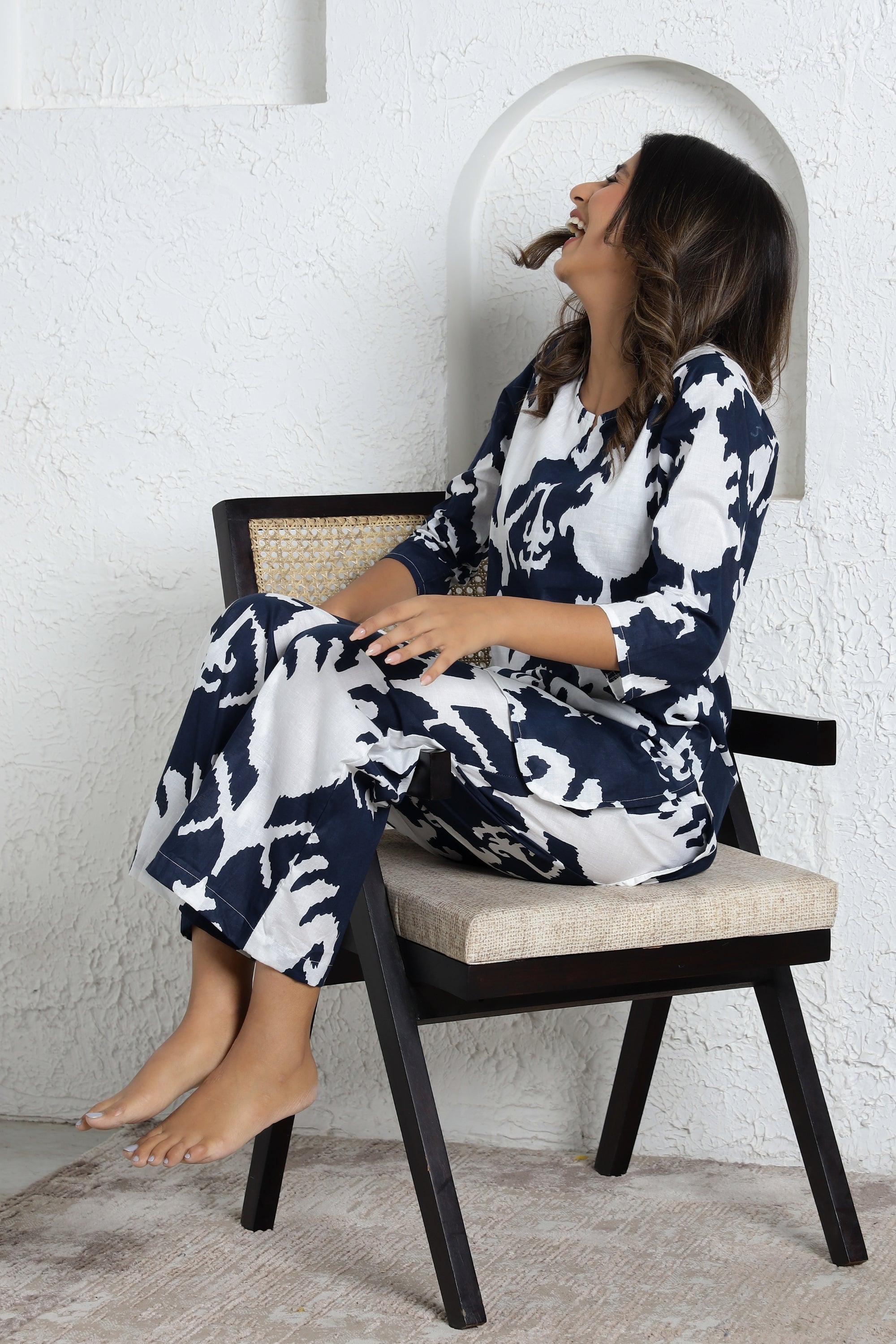 Label Flavia Trendy Blue & White Print Cotton Dream Co-Ord Set – Perfect for Any Occasion
