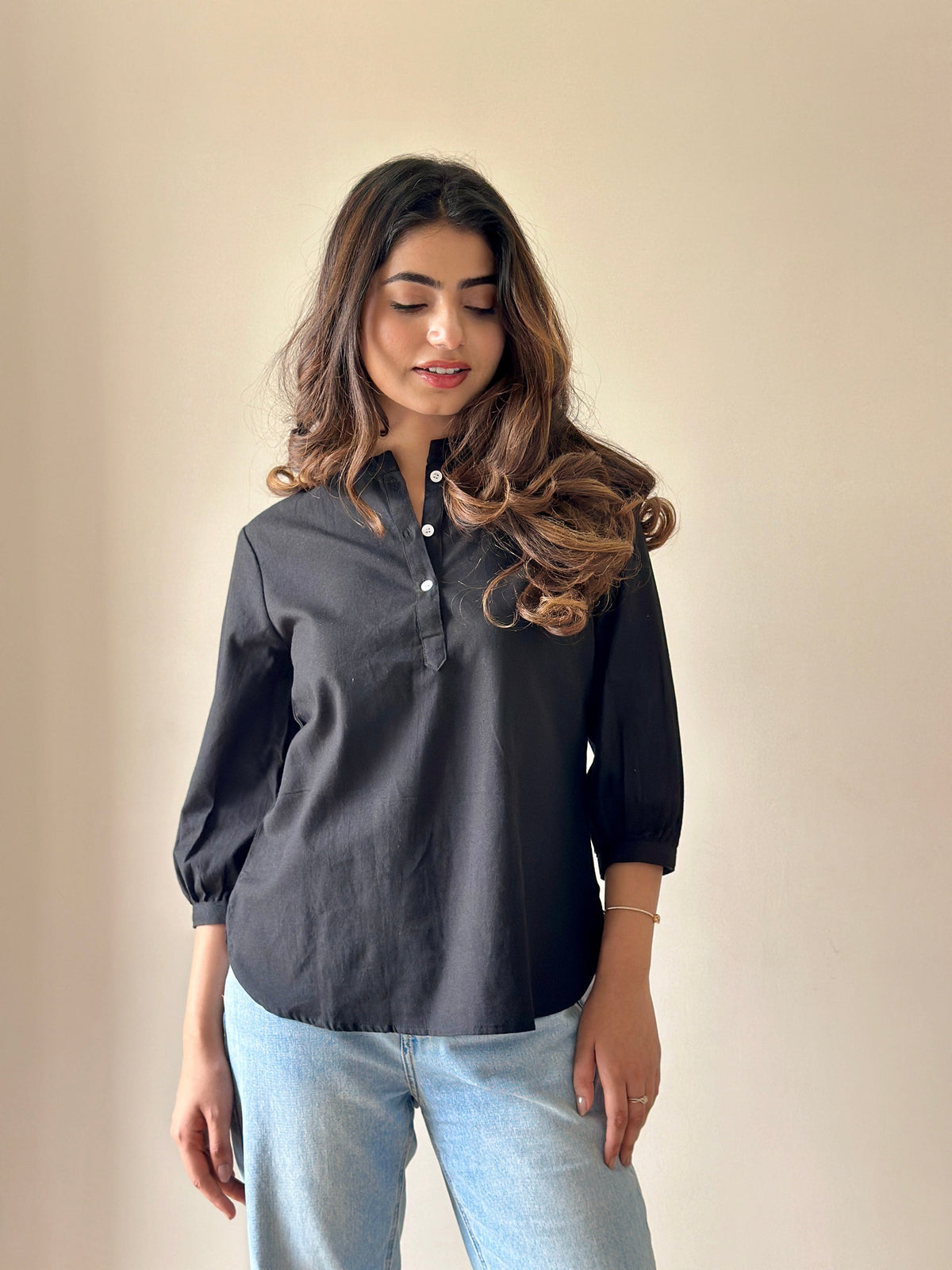 Sugnaa Short Linen Kurta