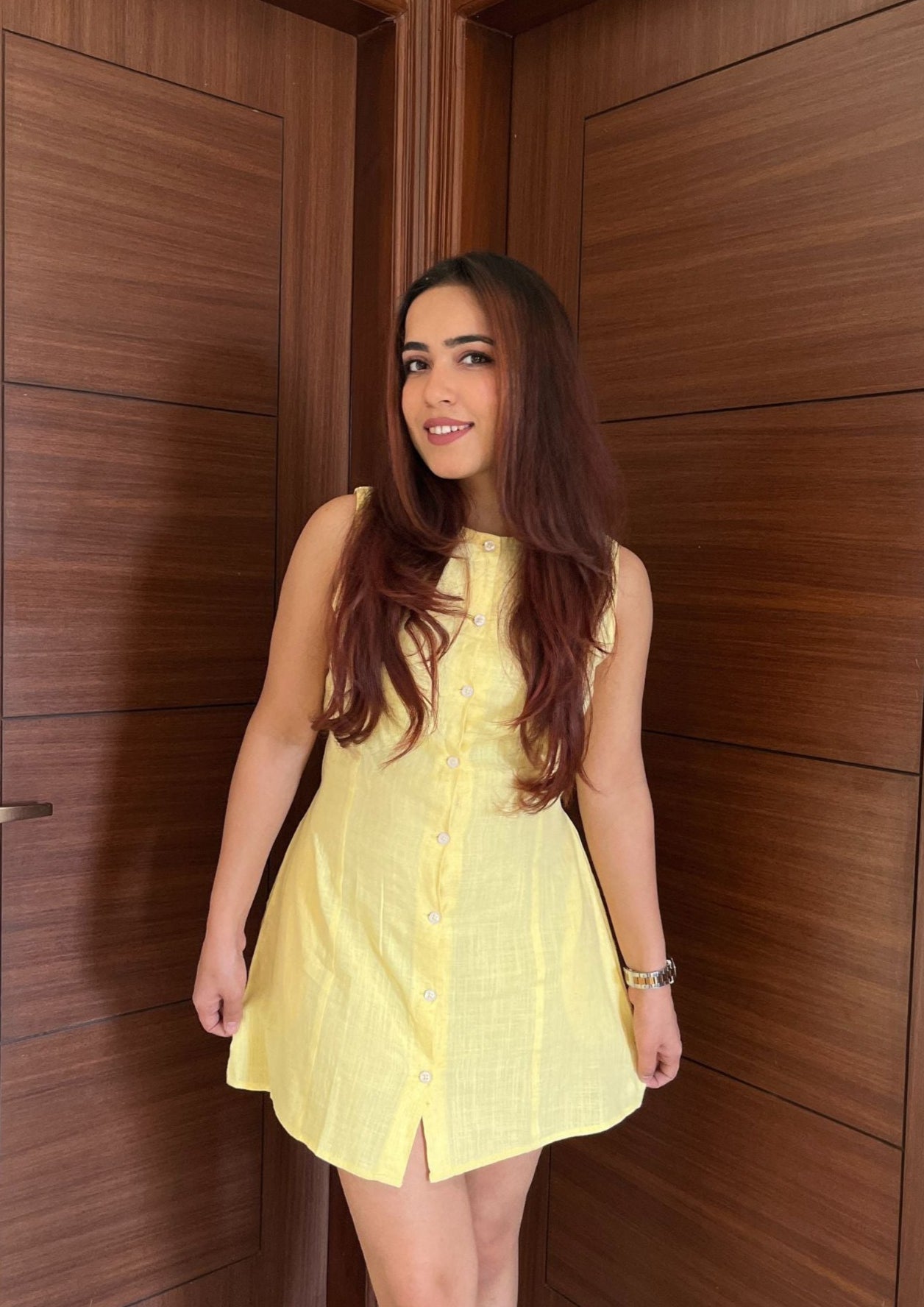Studio OJS Waist Cinching Mini Linen Dress - Pastel Yellow
