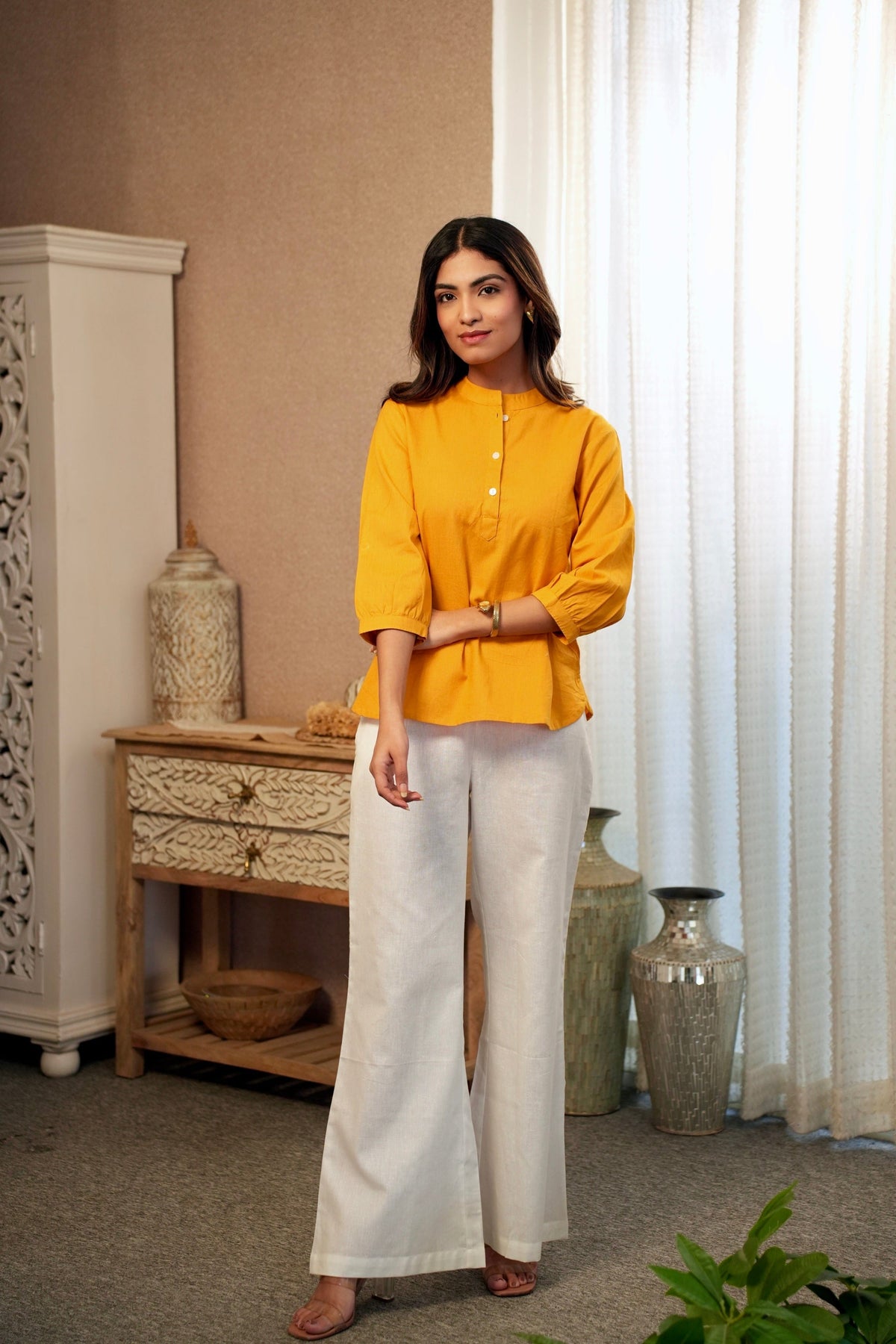 Sugnaa Short Linen Kurta