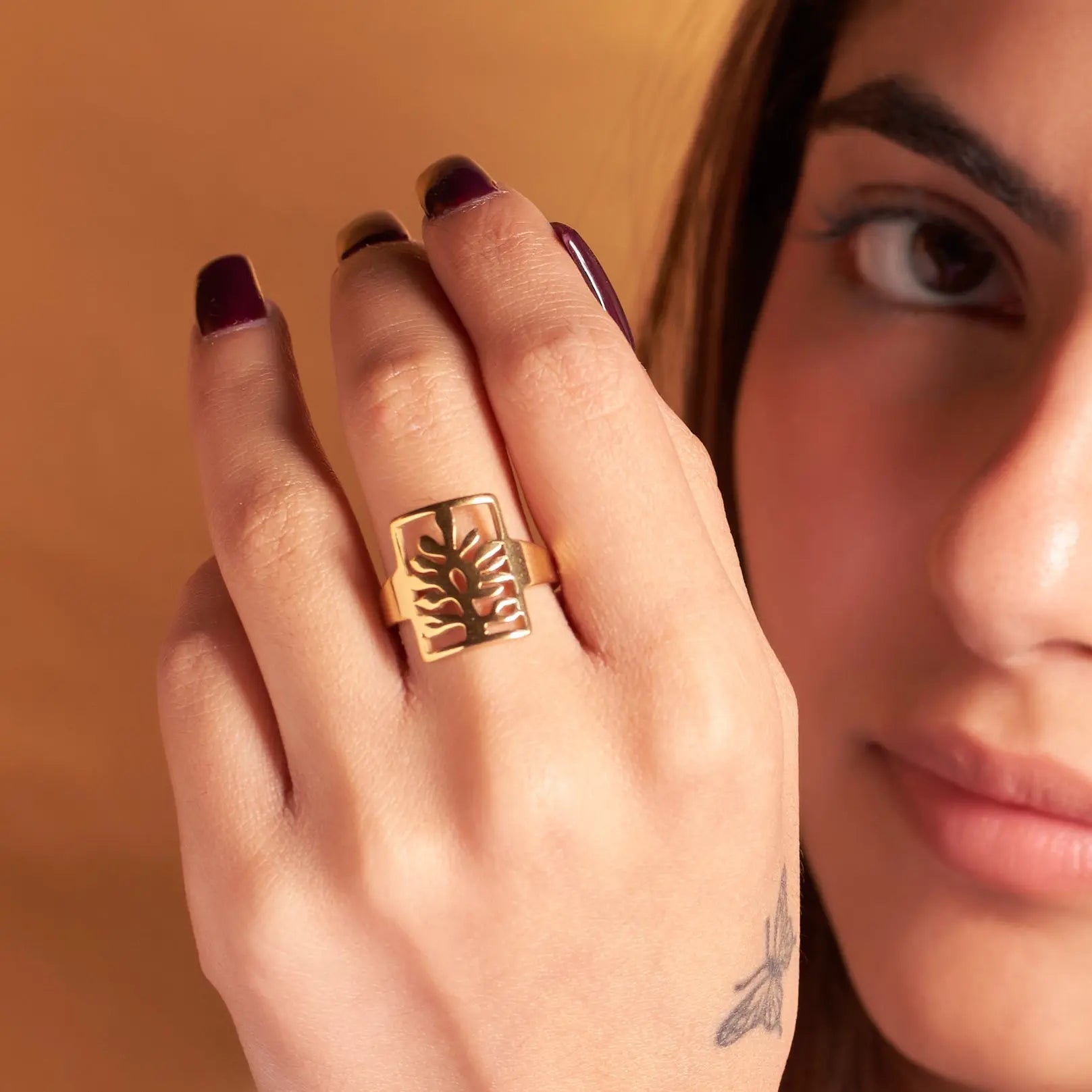 Salty Antique Square Symphony Ring