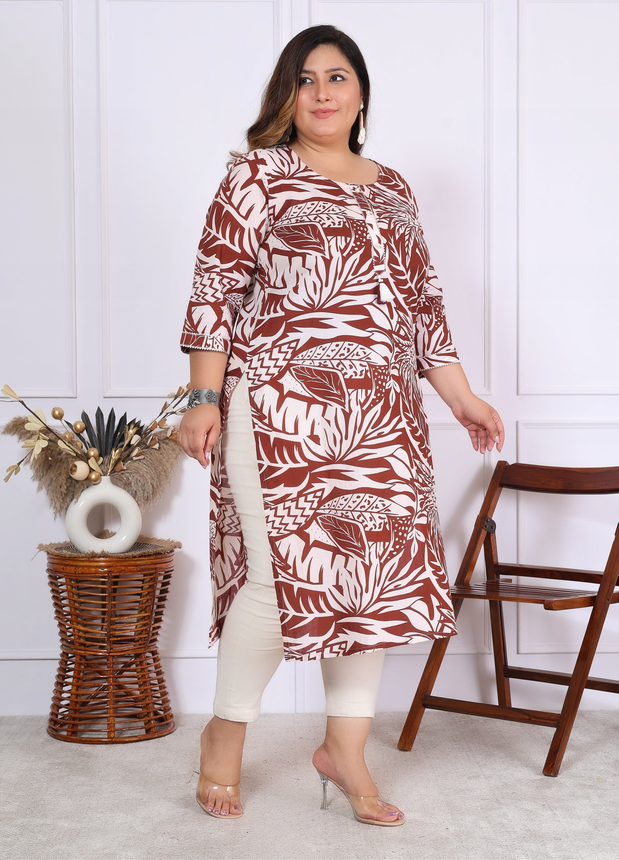 Label Flavia Women Printed Cotton Straight Kurta (B01-Mehroon)