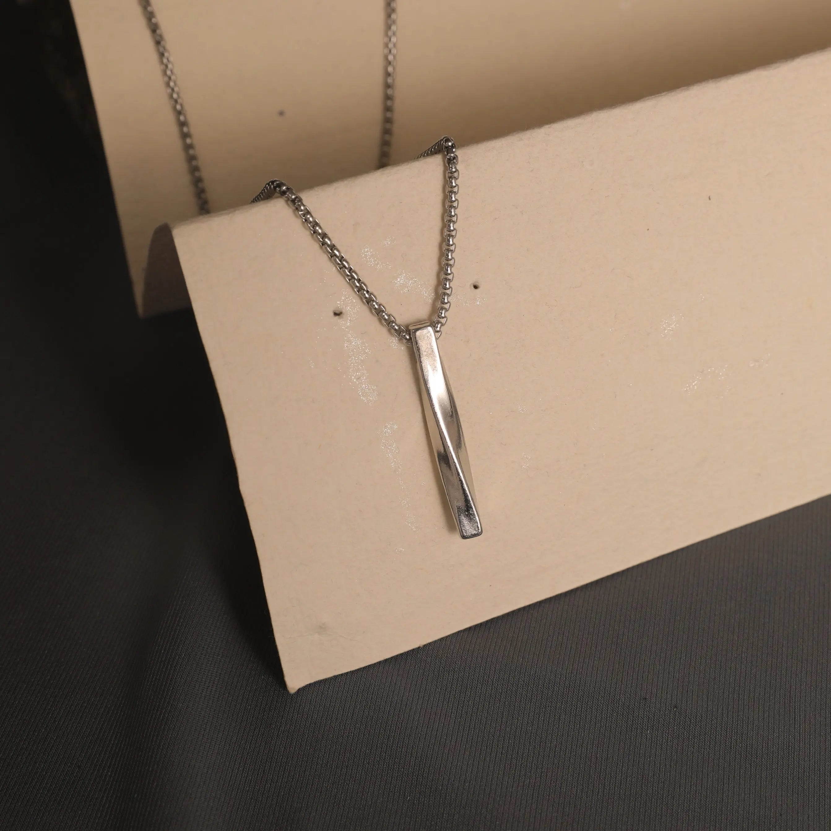 Salty Collier Silver Chain