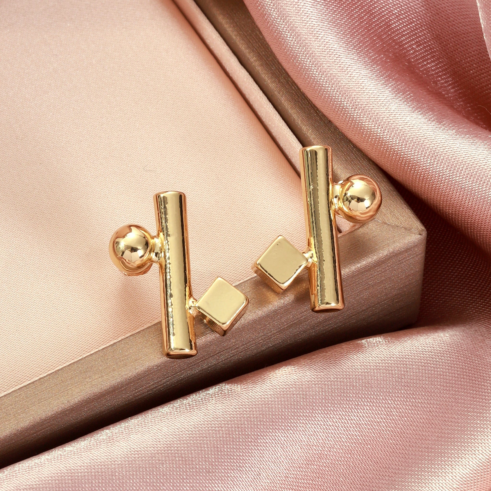 Salty Symmetry Split Earrings
