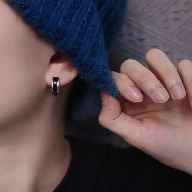 Salty Echoes Black Earrings