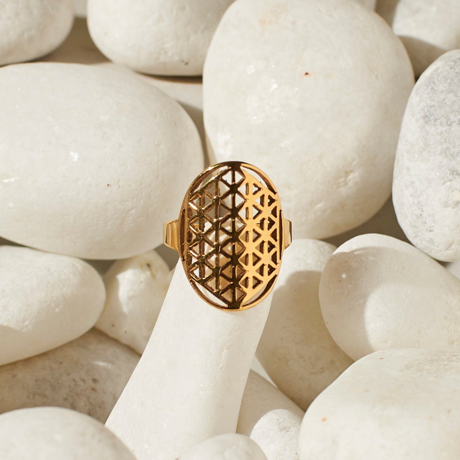 Salty Elegant Era Sparkle Ring