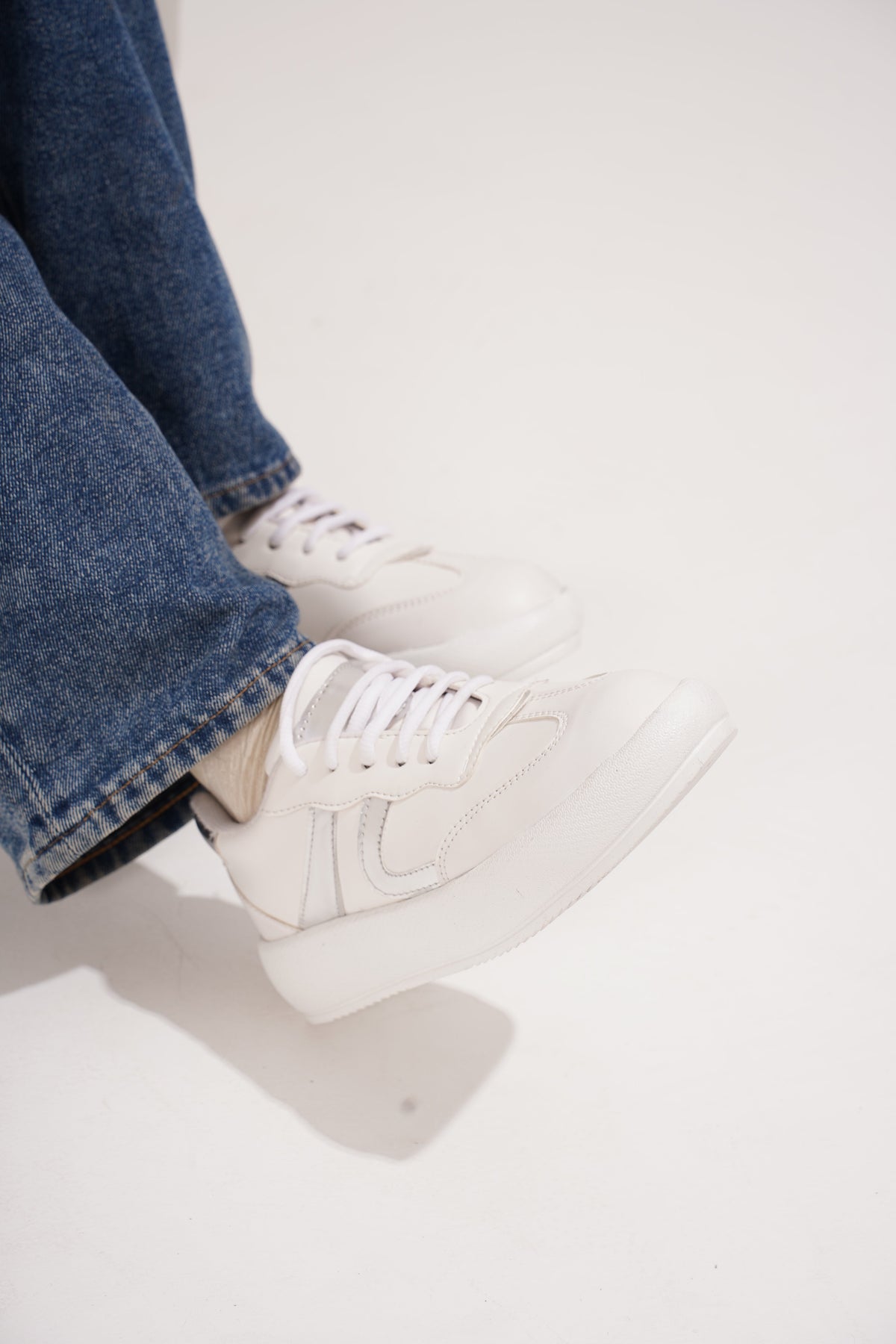 JM Looks Casual Panel Detail Lace-Up Sneakers