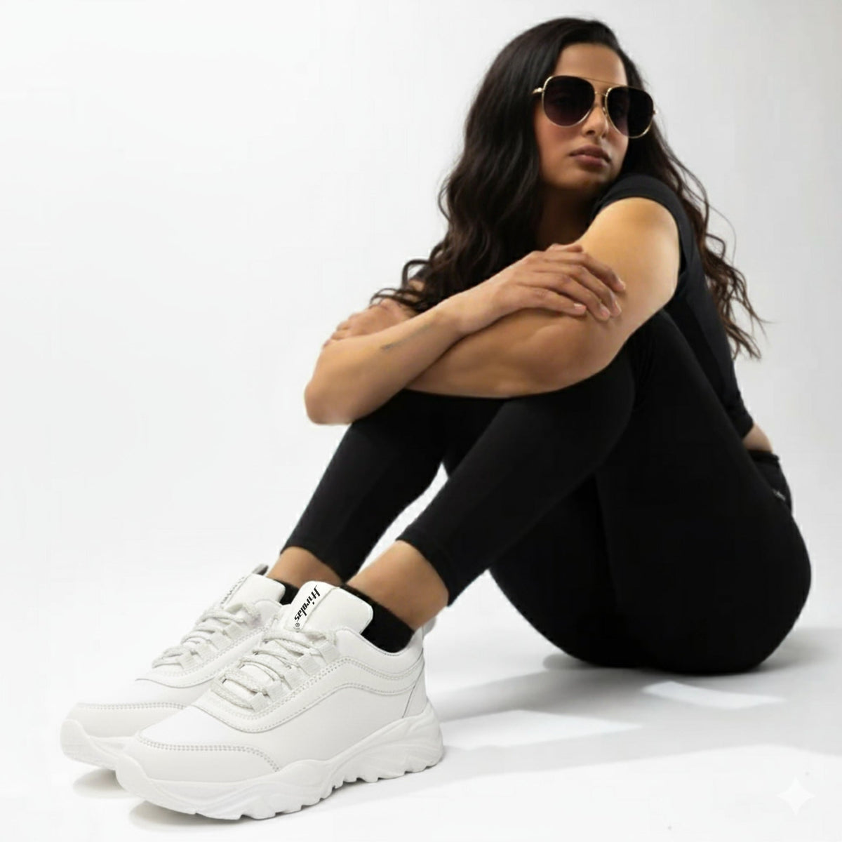 Hirolas Lightweight Chunky Sports Shoes for women - White