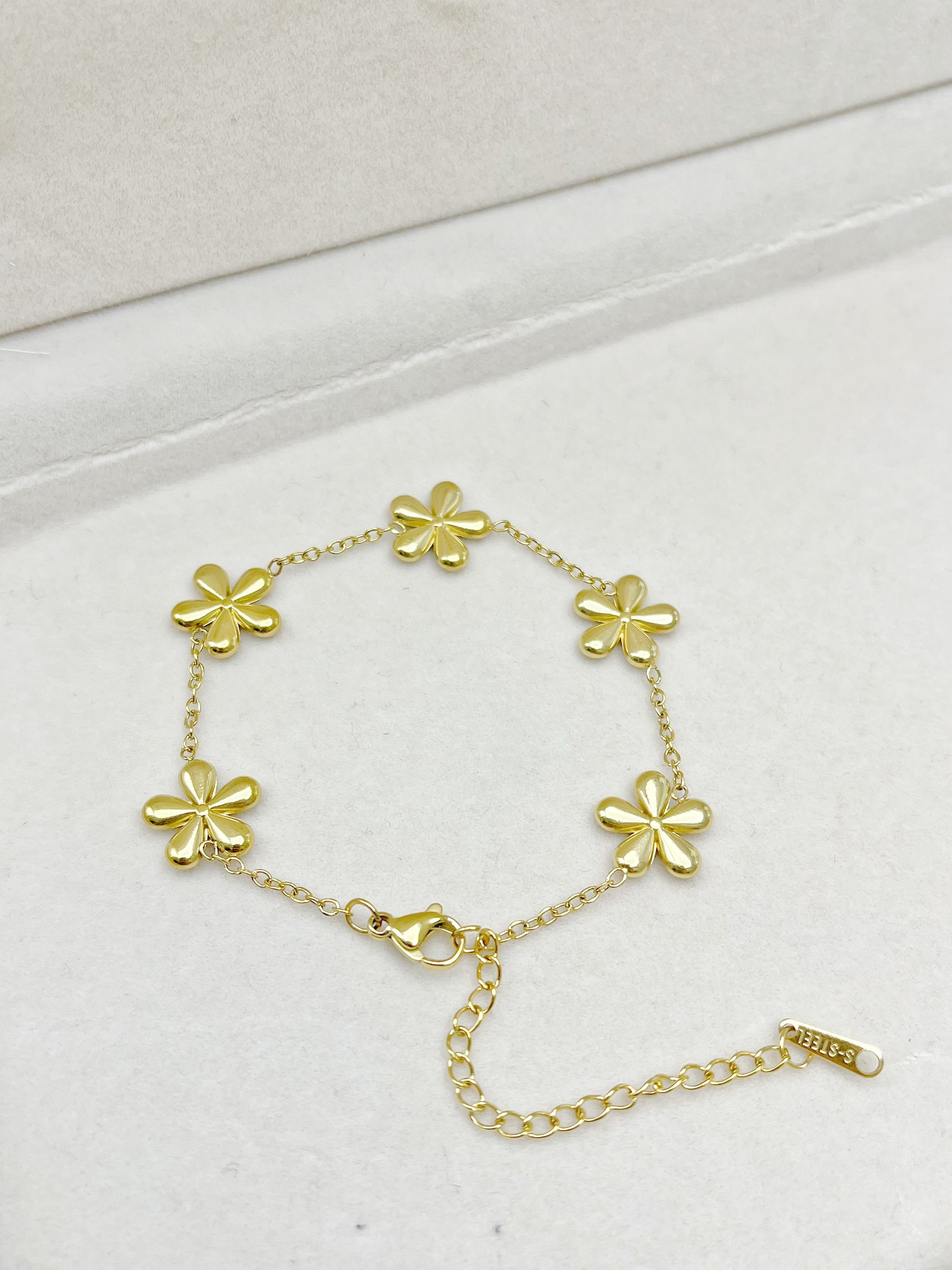 Salty Golden Petal Glow Bracelet