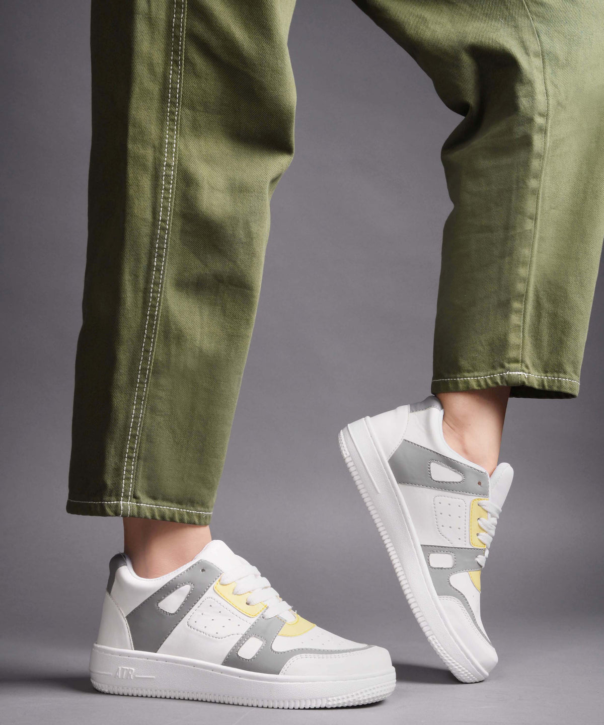 JM Looks Sneakers with Dual-Tone Pastel Panels & Cushioned Sole
