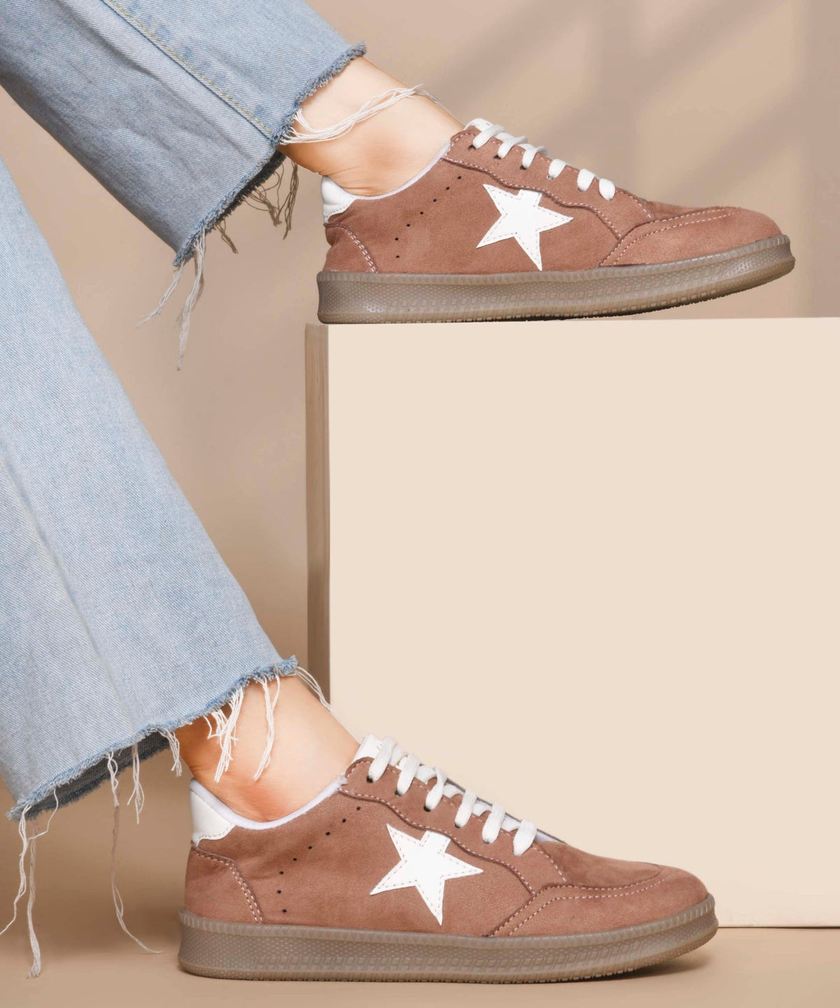 JM Looks Vintage Inspired Star Sneakers for Women: Suede Lace-Up Shoes with Gum Sole