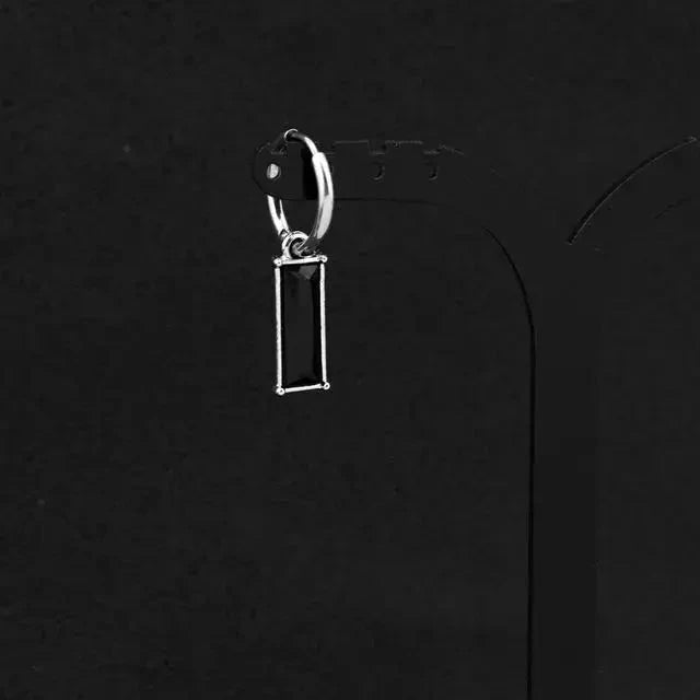 Salty Jaunty Black Earrings (1 Side)