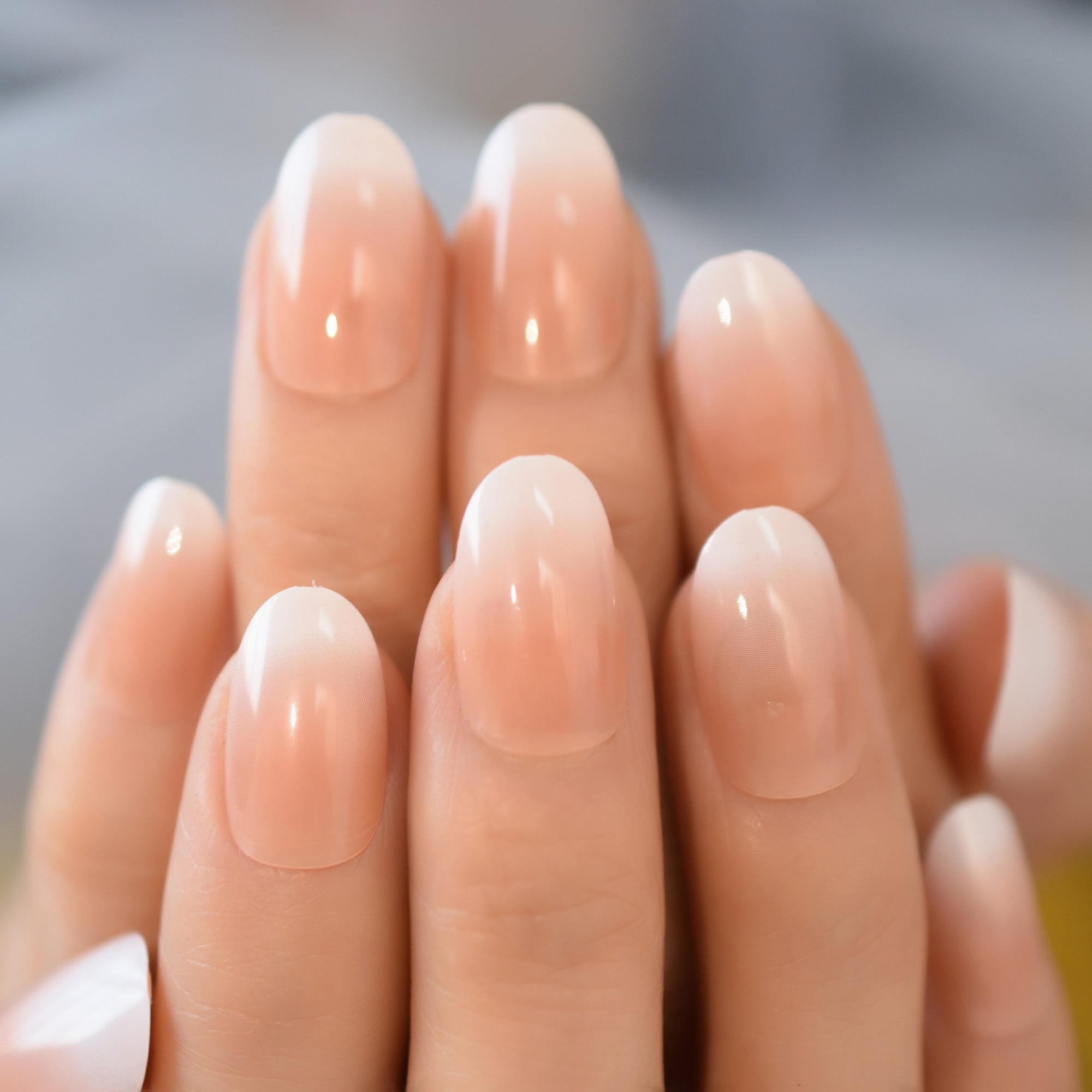 Gush Beauty Sugar Press-On Nails (Medium Round)