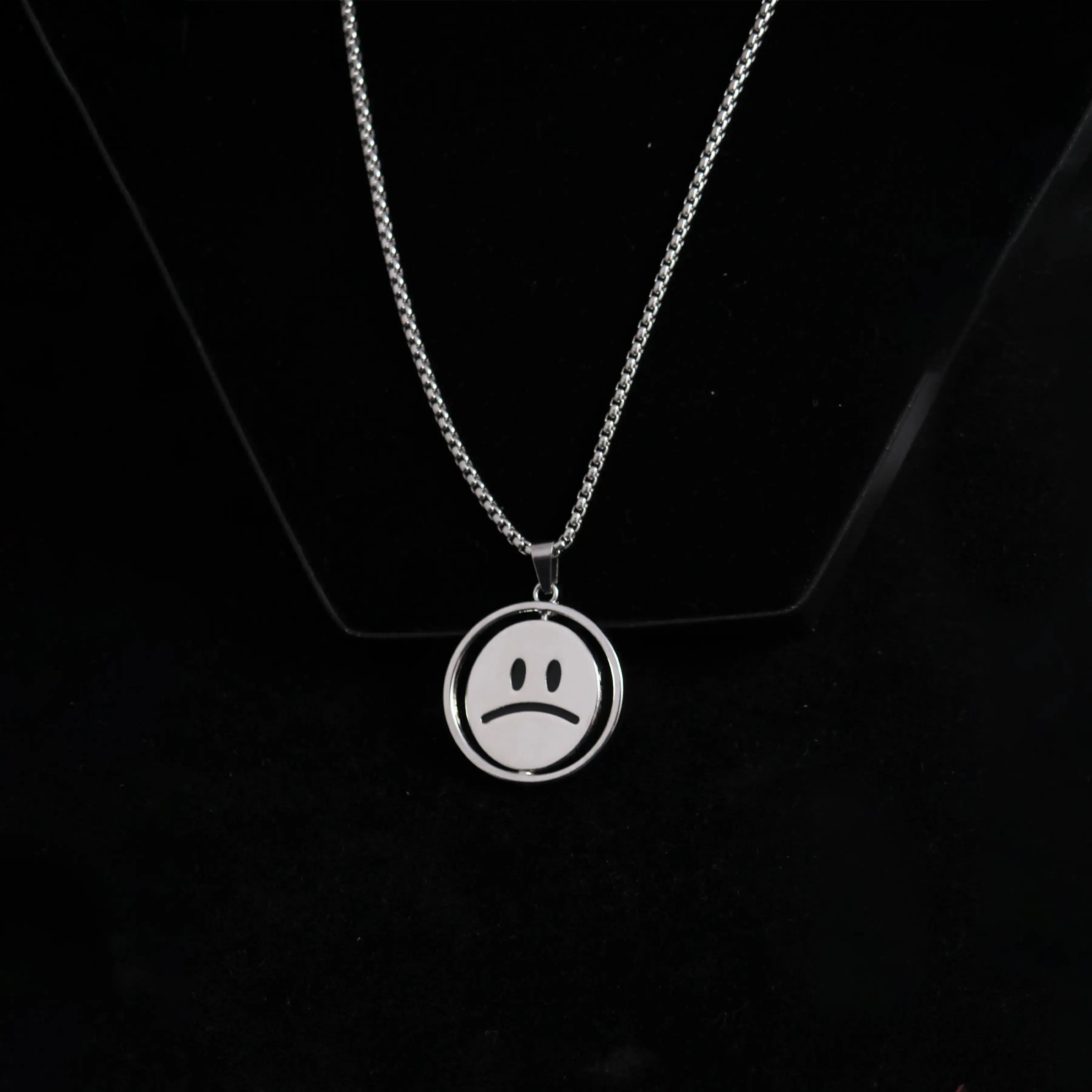 Salty Mood Locket Chain