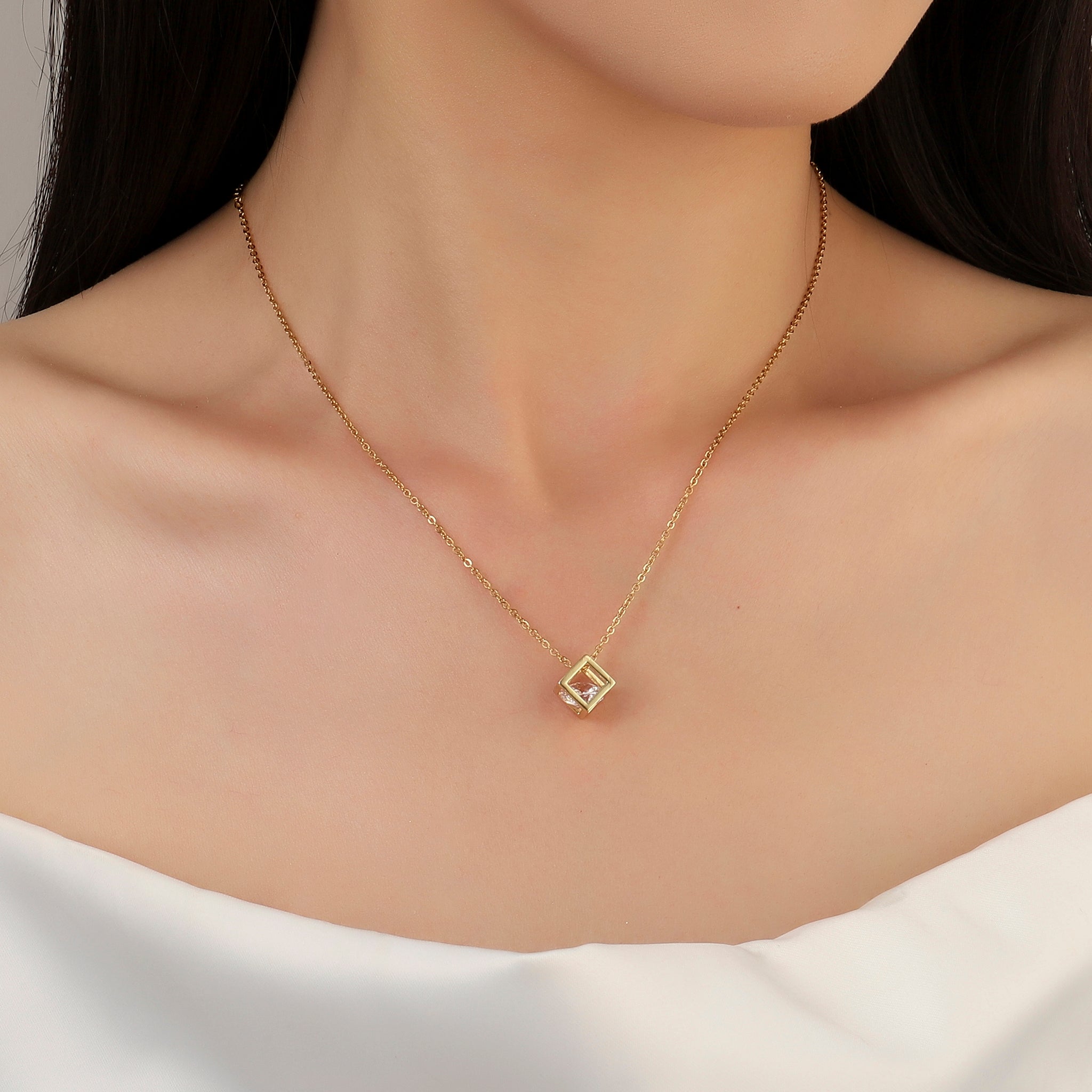 Salty Square Solid Gold Necklace
