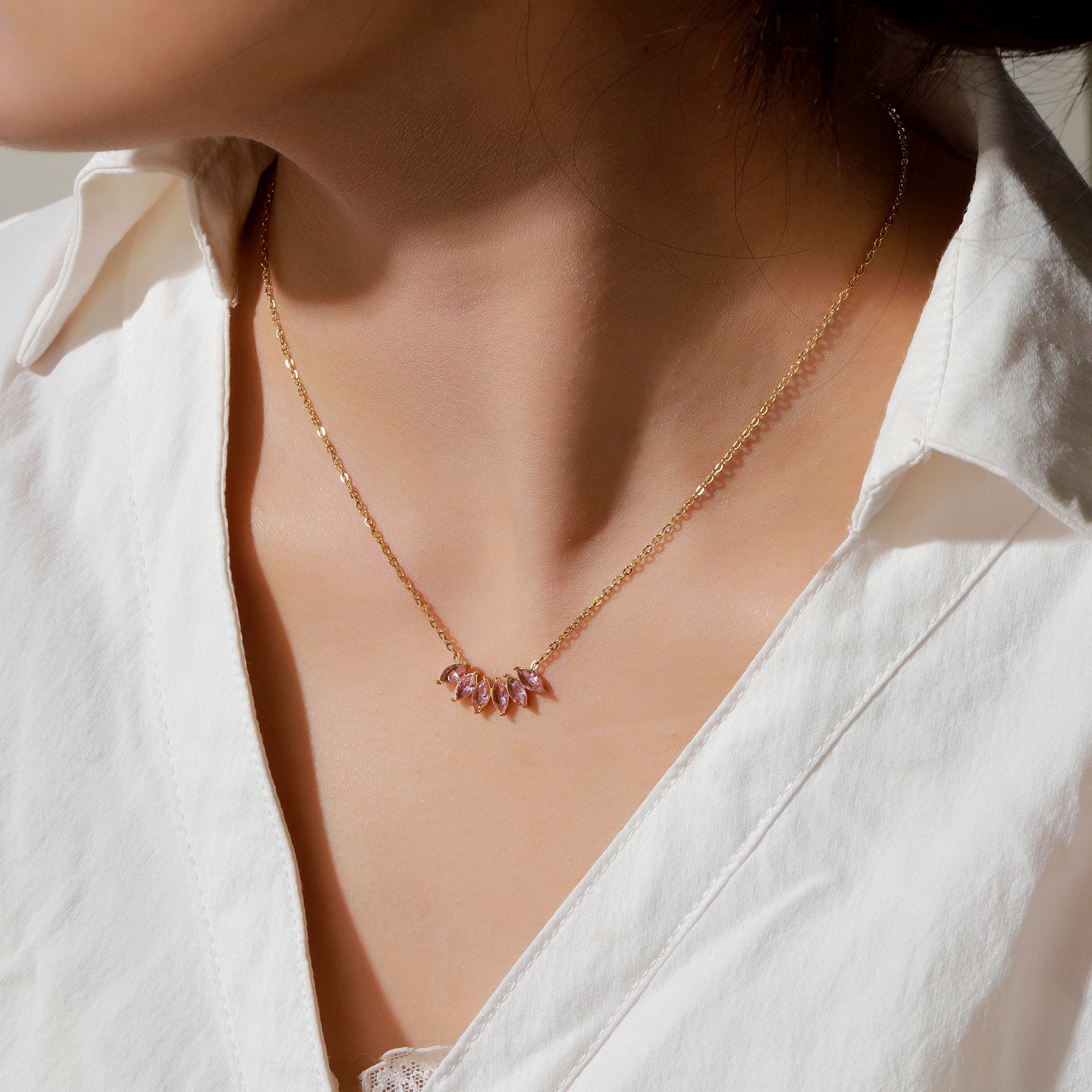 Salty Peony Kiss Pink Necklace
