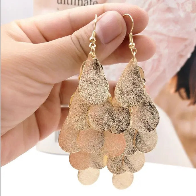 Salty Nightclub Exaggerated Tassel Frosted Disc Gold Earrings