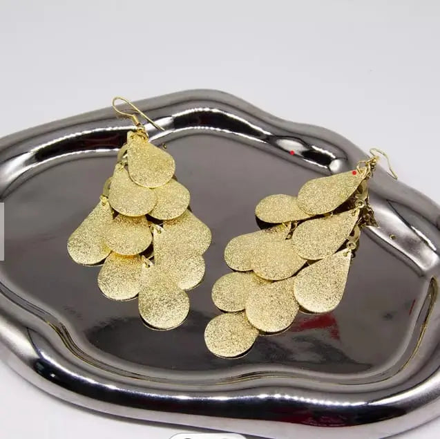 Salty Nightclub Exaggerated Tassel Frosted Disc Gold Earrings