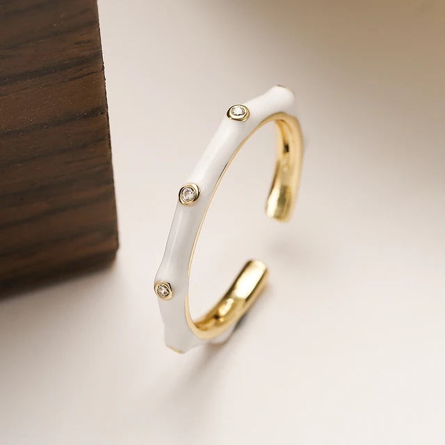 Salty Sinister Splendor Ring - White