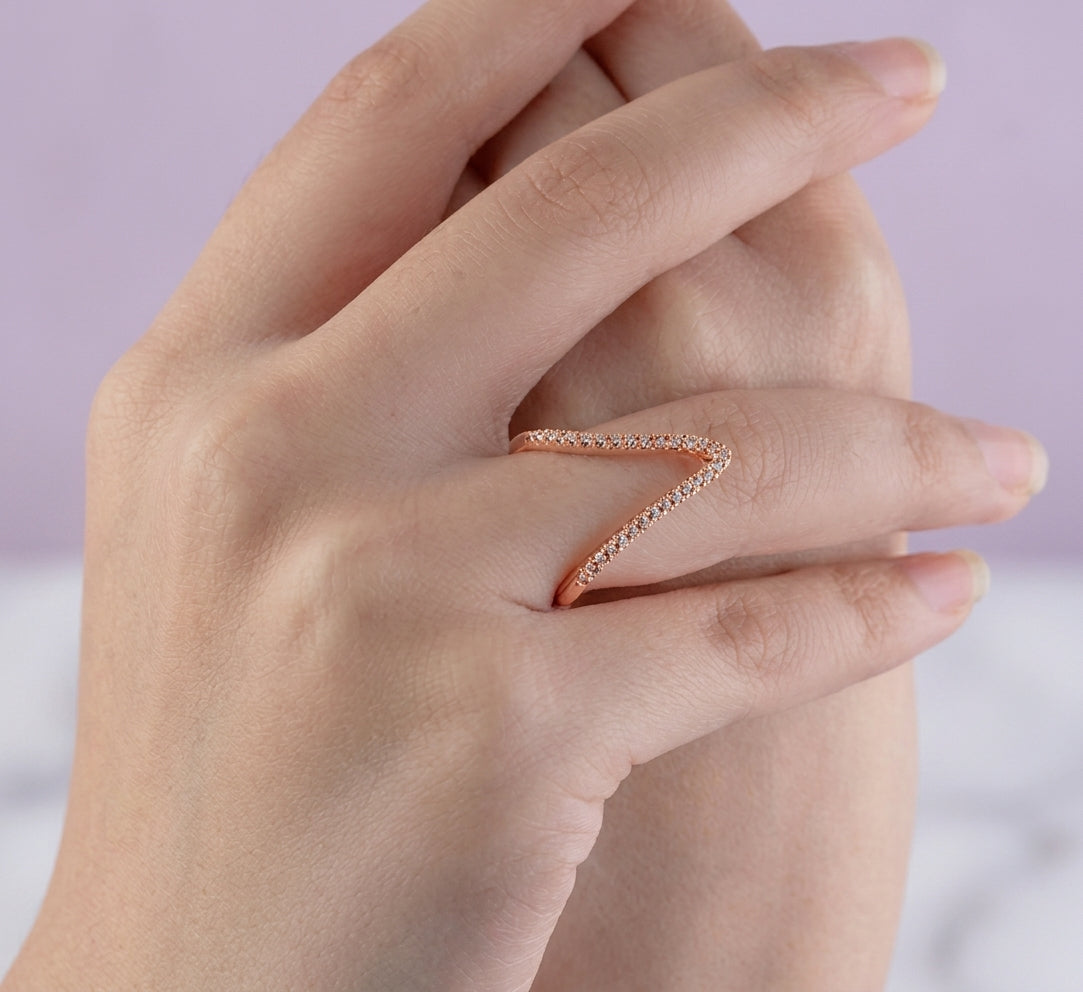 Salty Minimalist V-Curved Ring