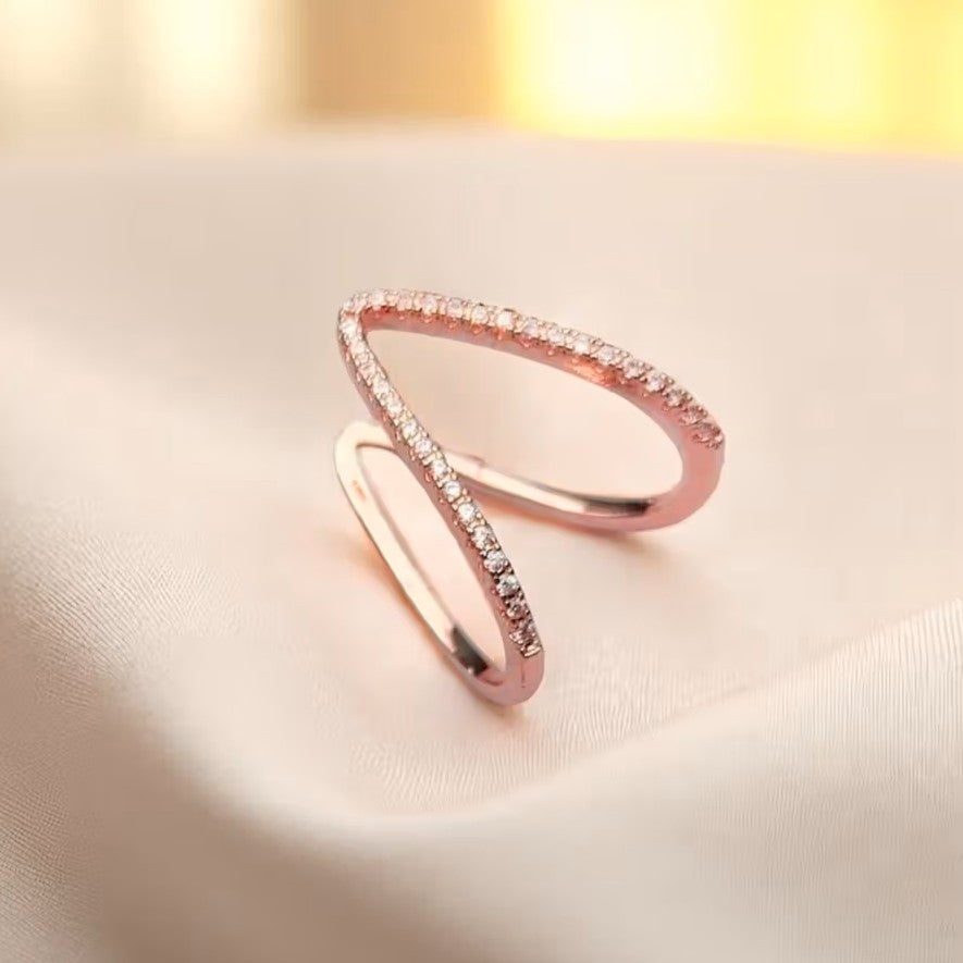 Salty Minimalist V-Curved Ring
