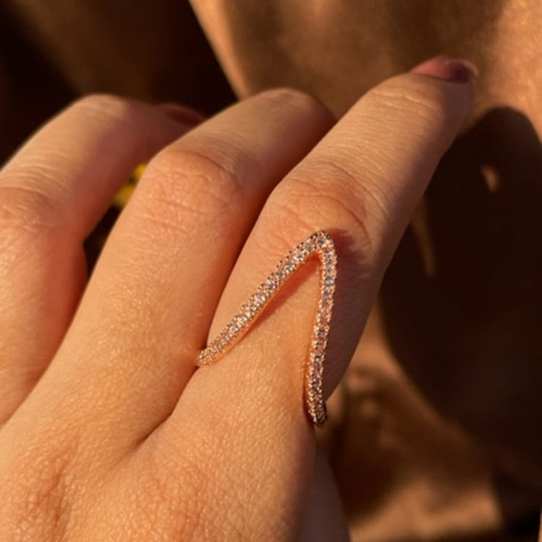 Salty Minimalist V-Curved Ring
