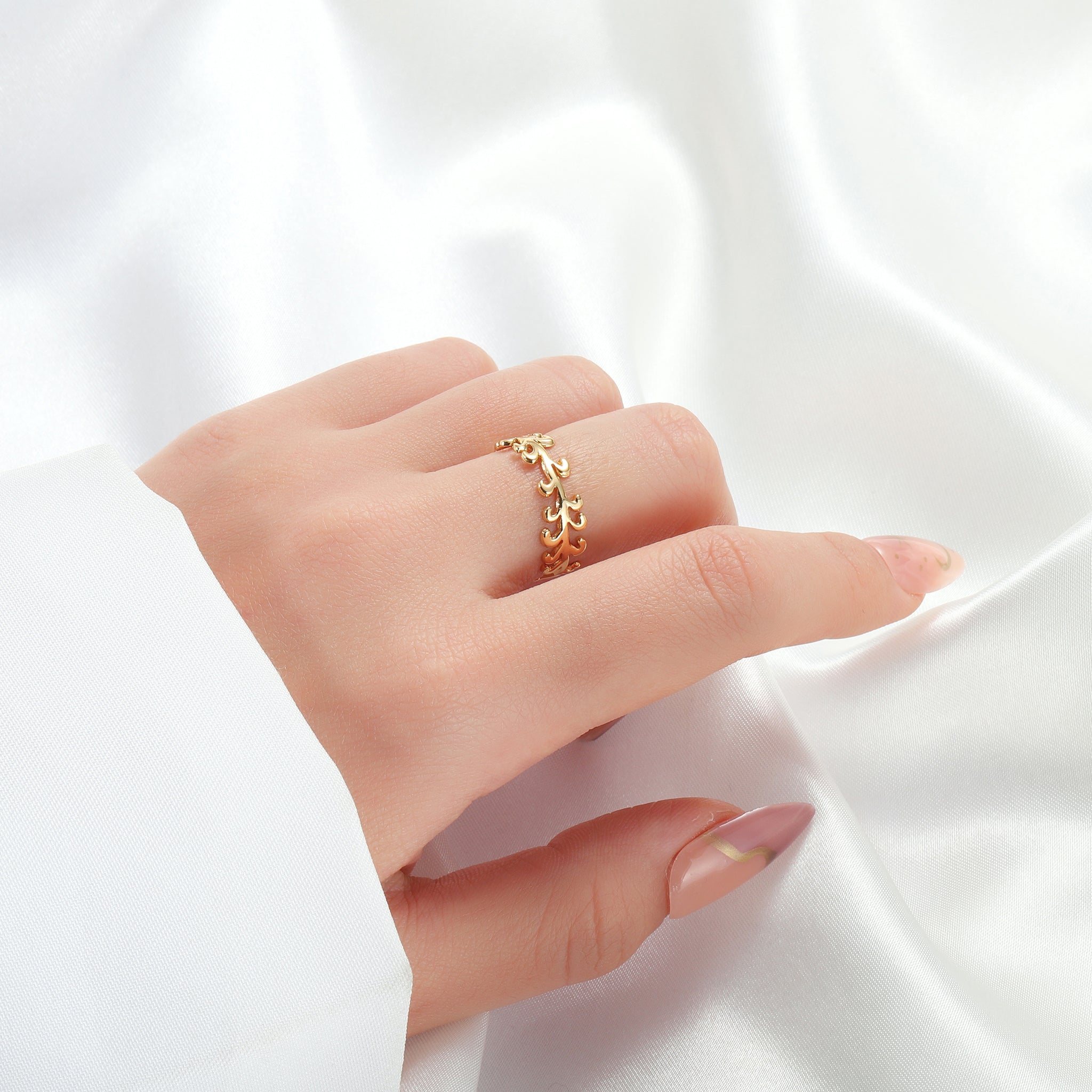 Salty Royal Vine Open Ring