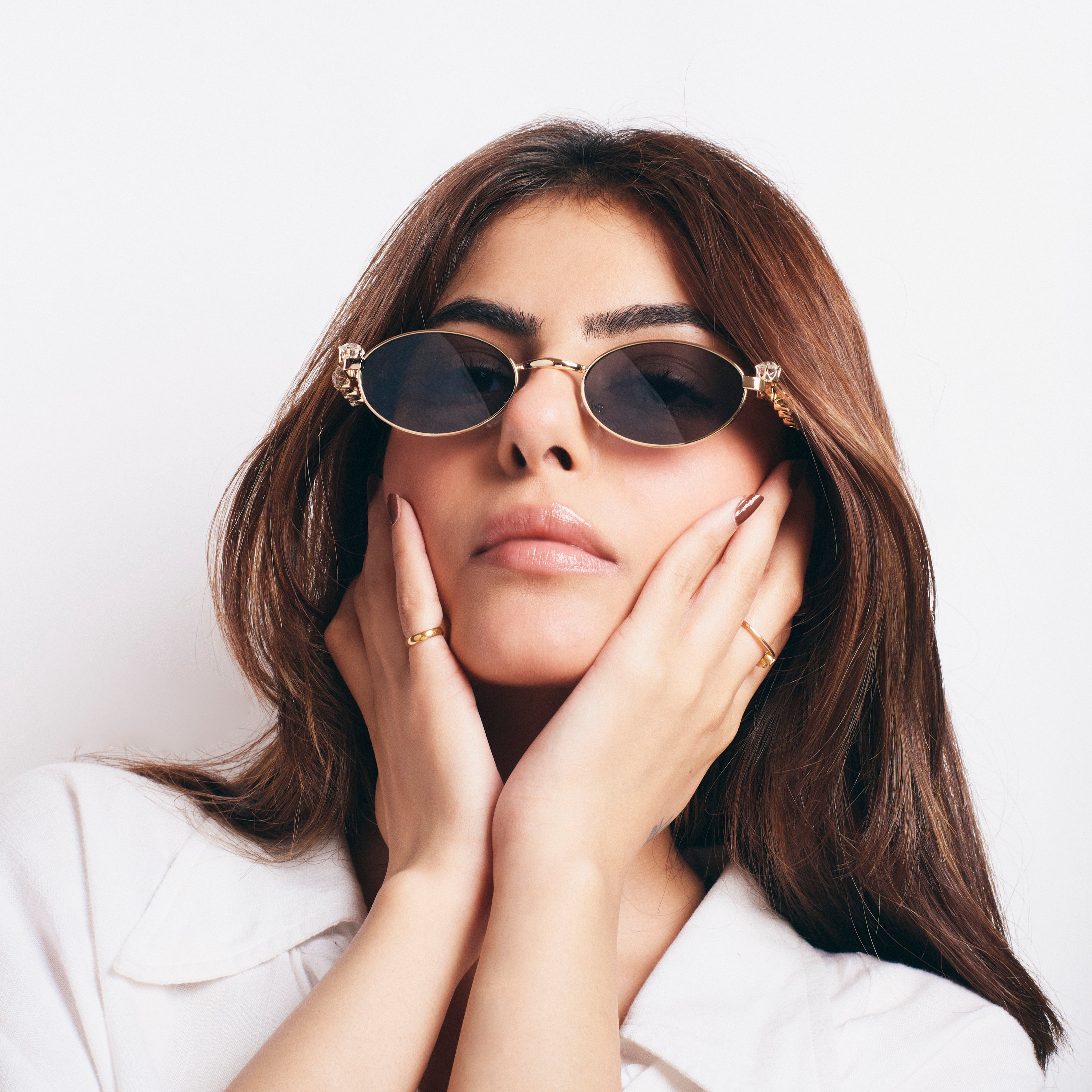Salty Glamour Oval Crystal Sunglasses - Gold