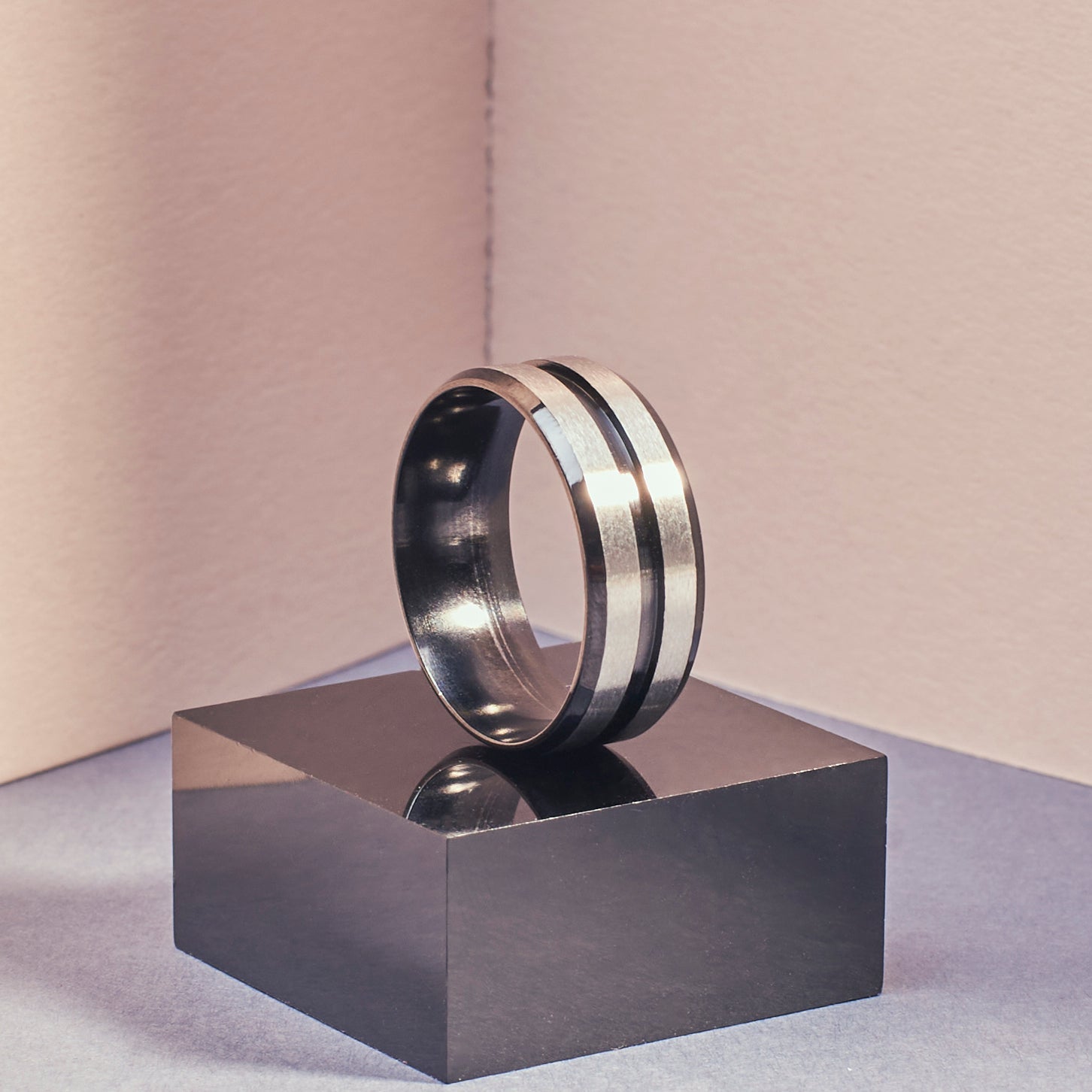 Salty Eclipse Black Band