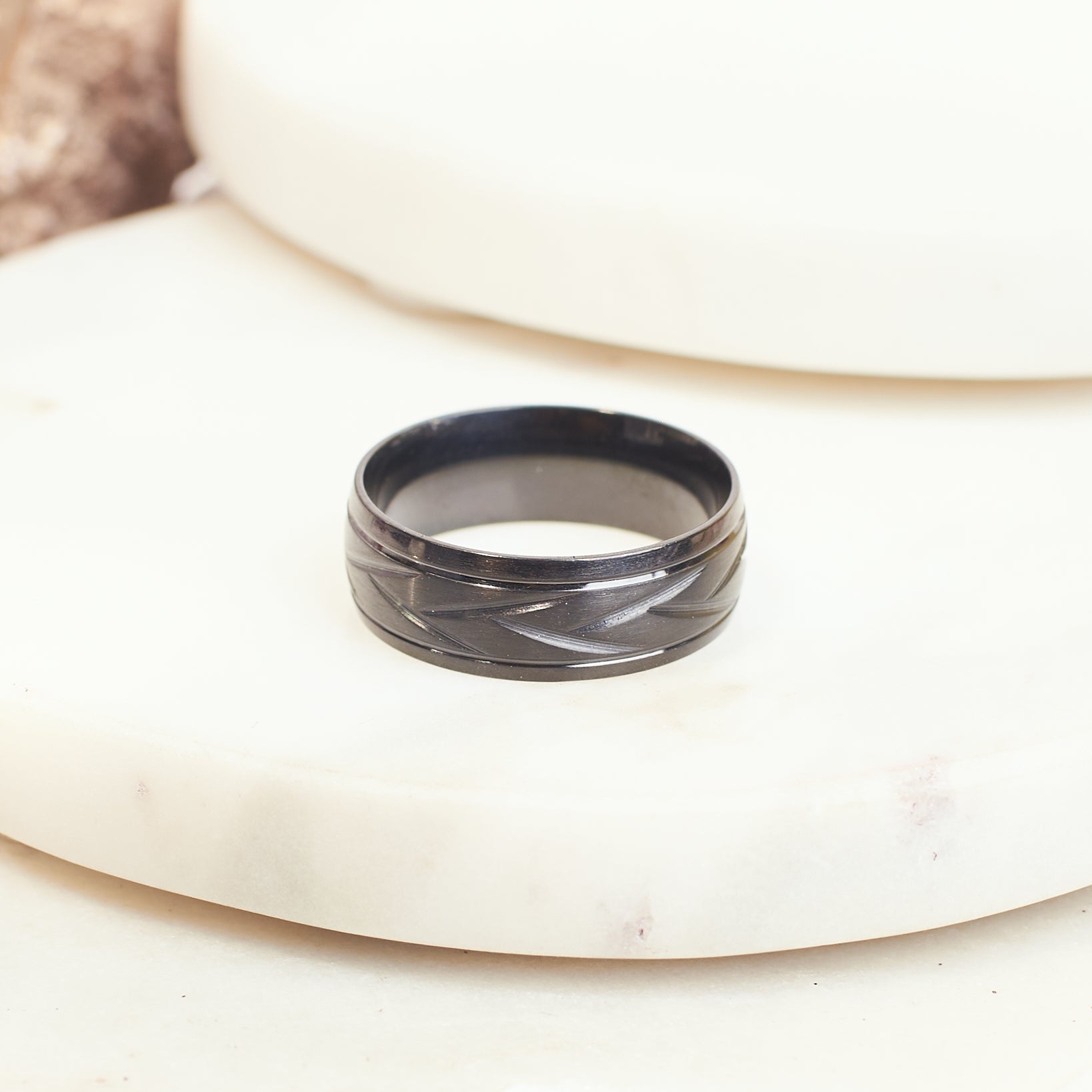 Salty Zash Ring - Black
