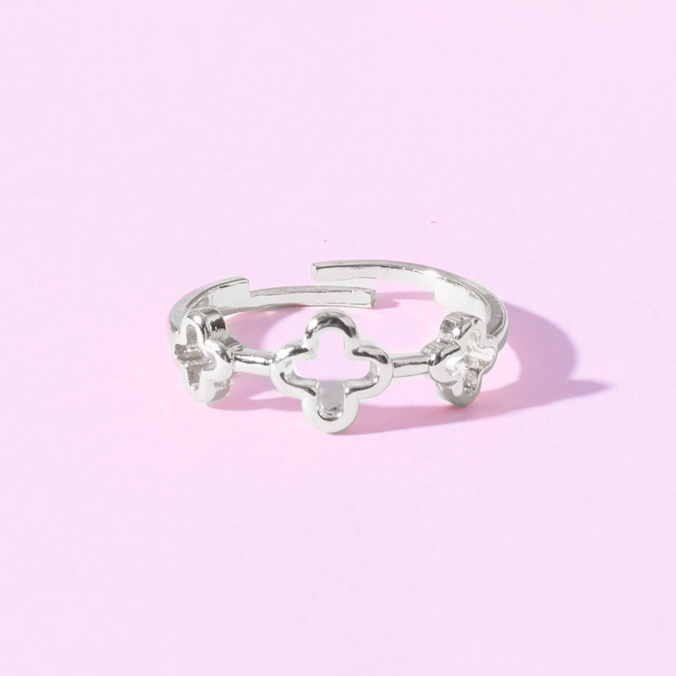 Salty Mini Clover Silver Ring