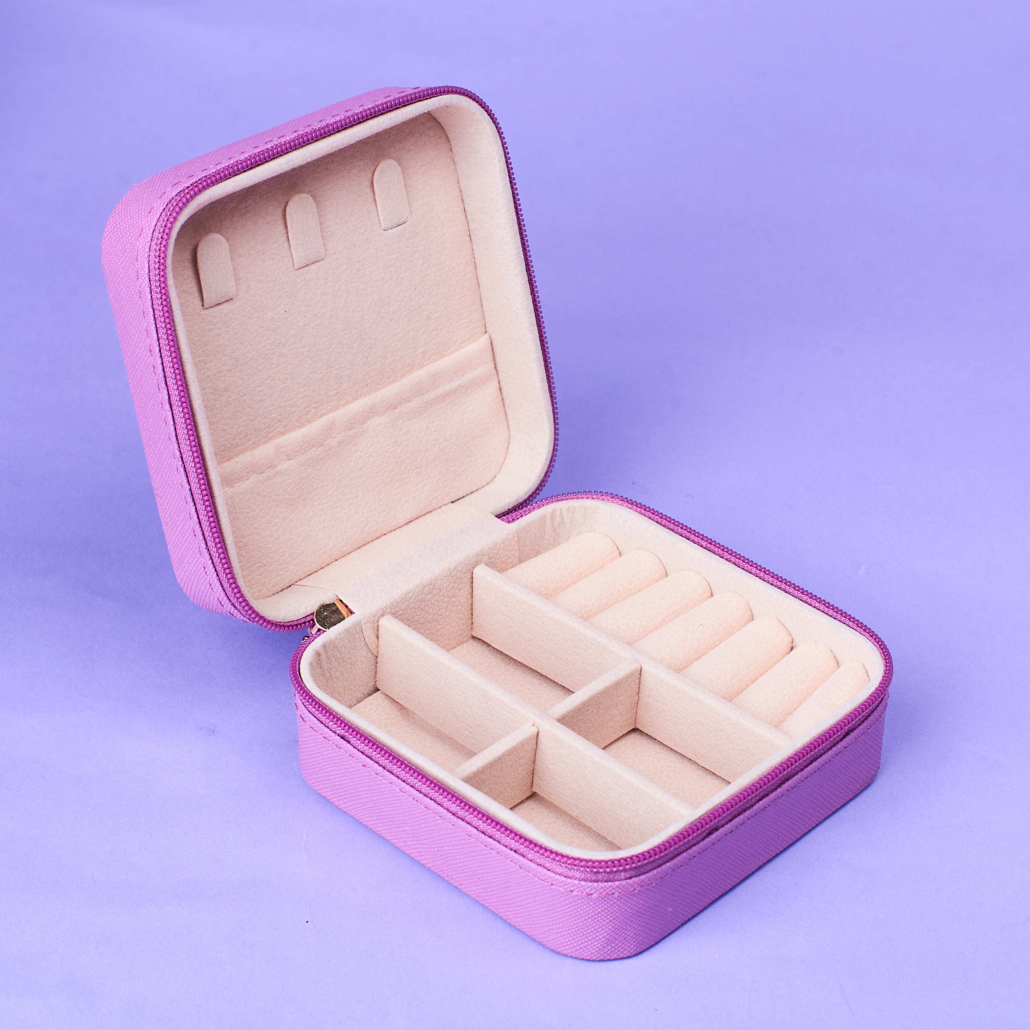 Salty Salty Vault (Jewellery Not Included)