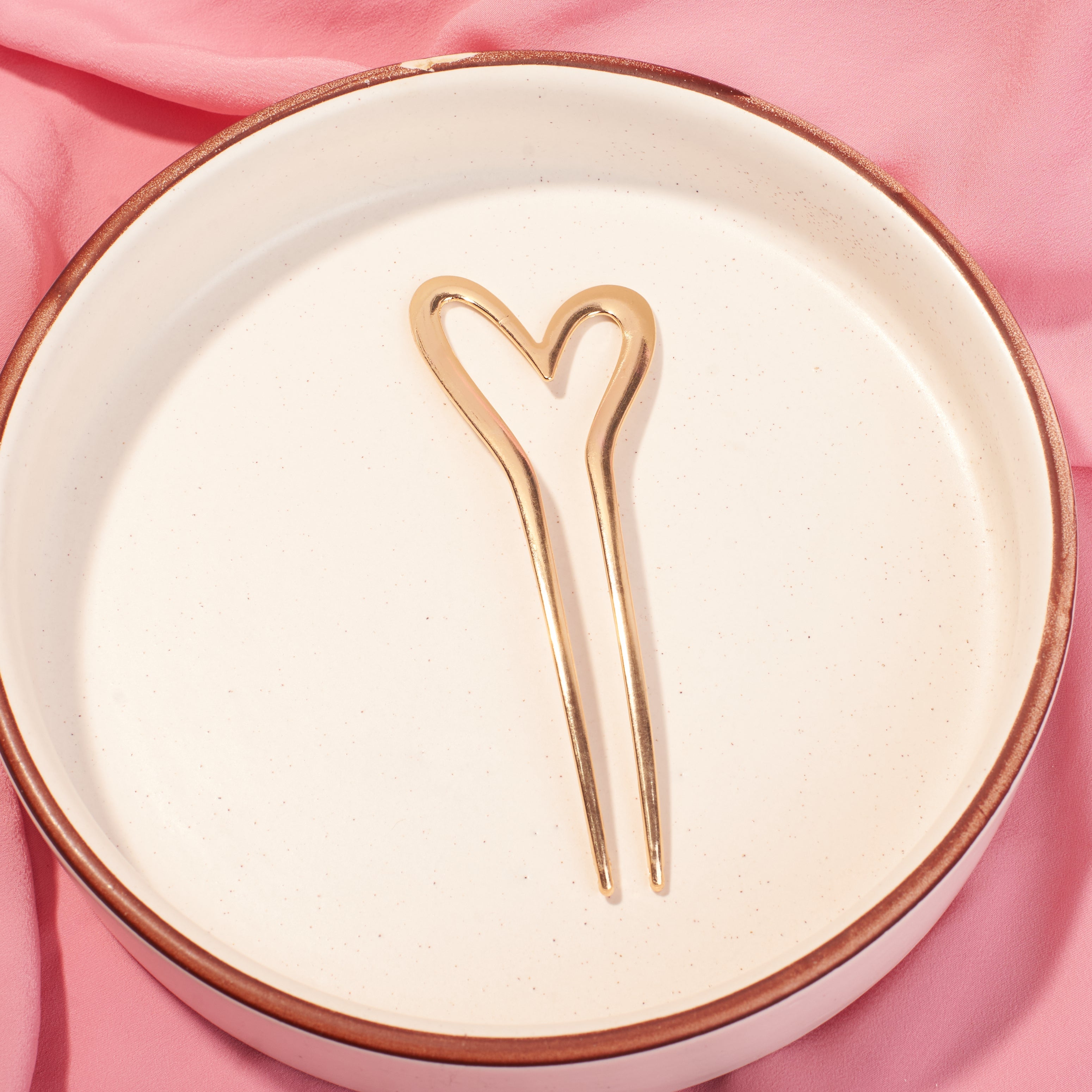 Salty Affair Bun Pin