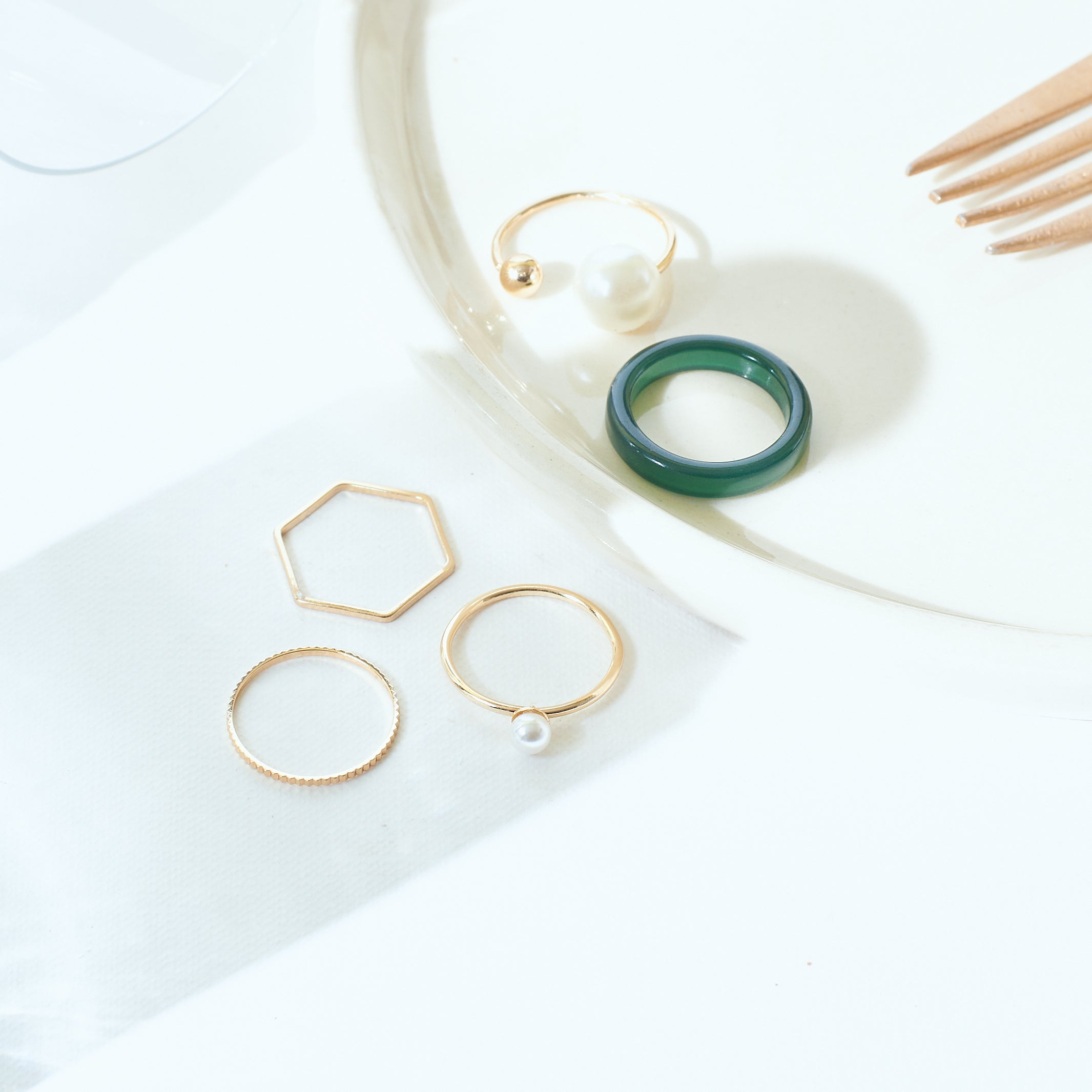 Salty Set Of 5 Emerald Pearl Rings