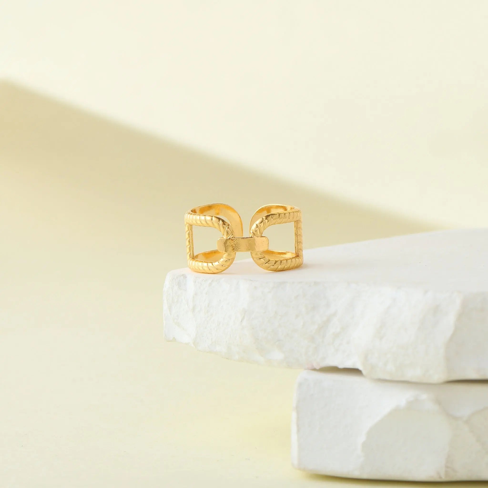 Salty Twist & Glow Wrap Ring