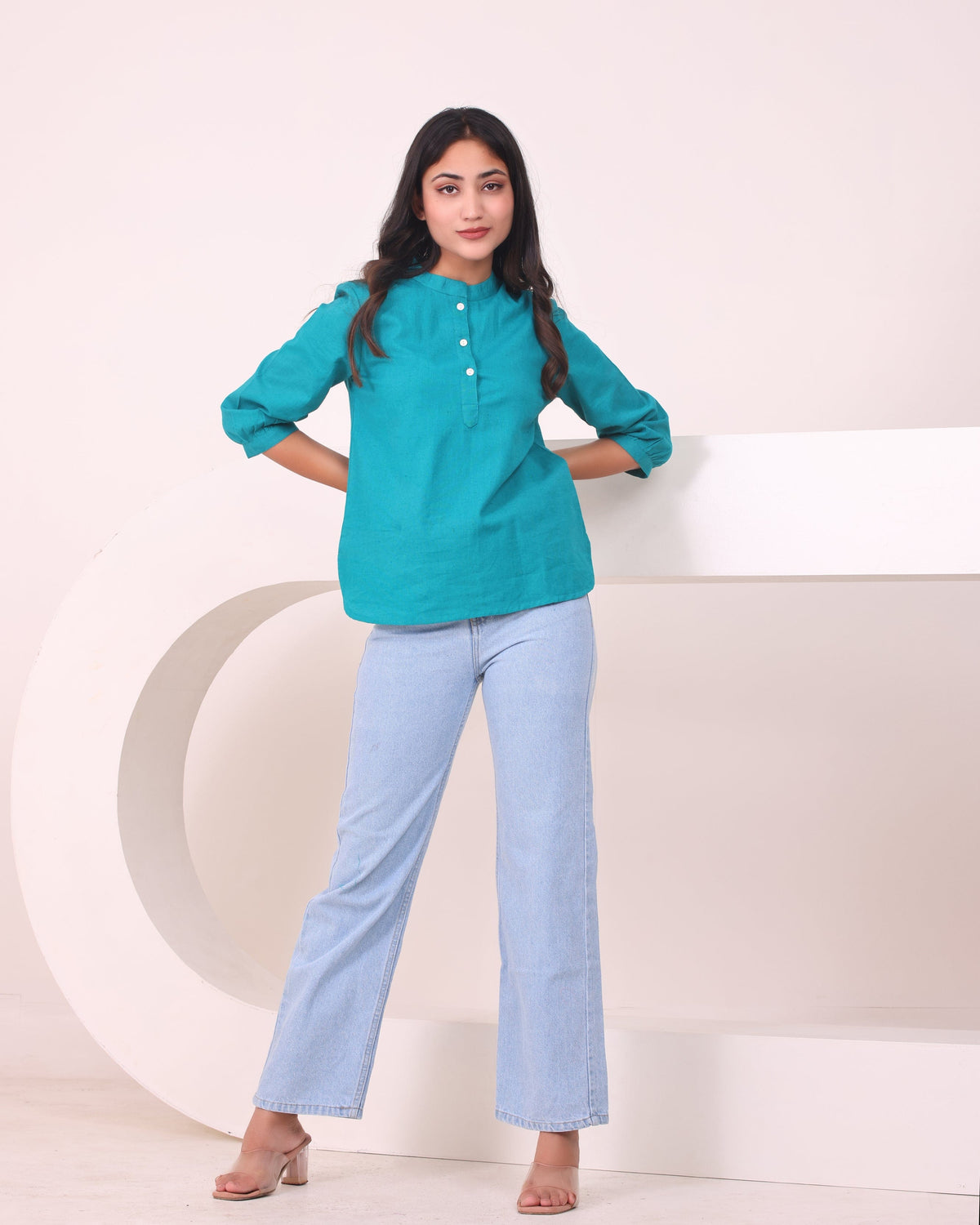 Sugnaa Short Linen Kurta