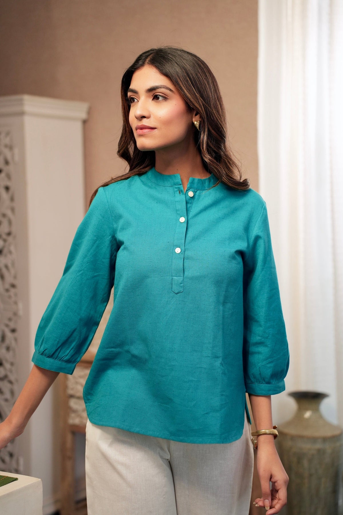 Sugnaa Short Linen Kurta