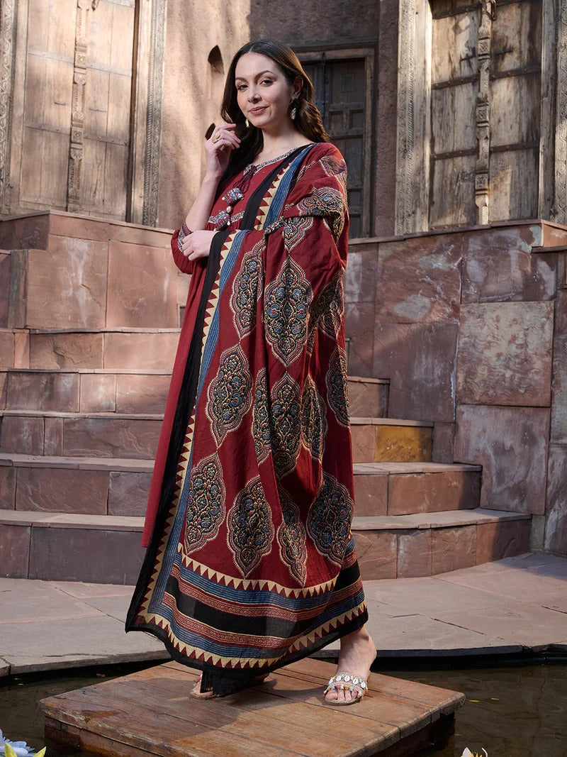Stylum Women Regular Sequinned Pure Cotton Kurta with Trousers & With Dupatta