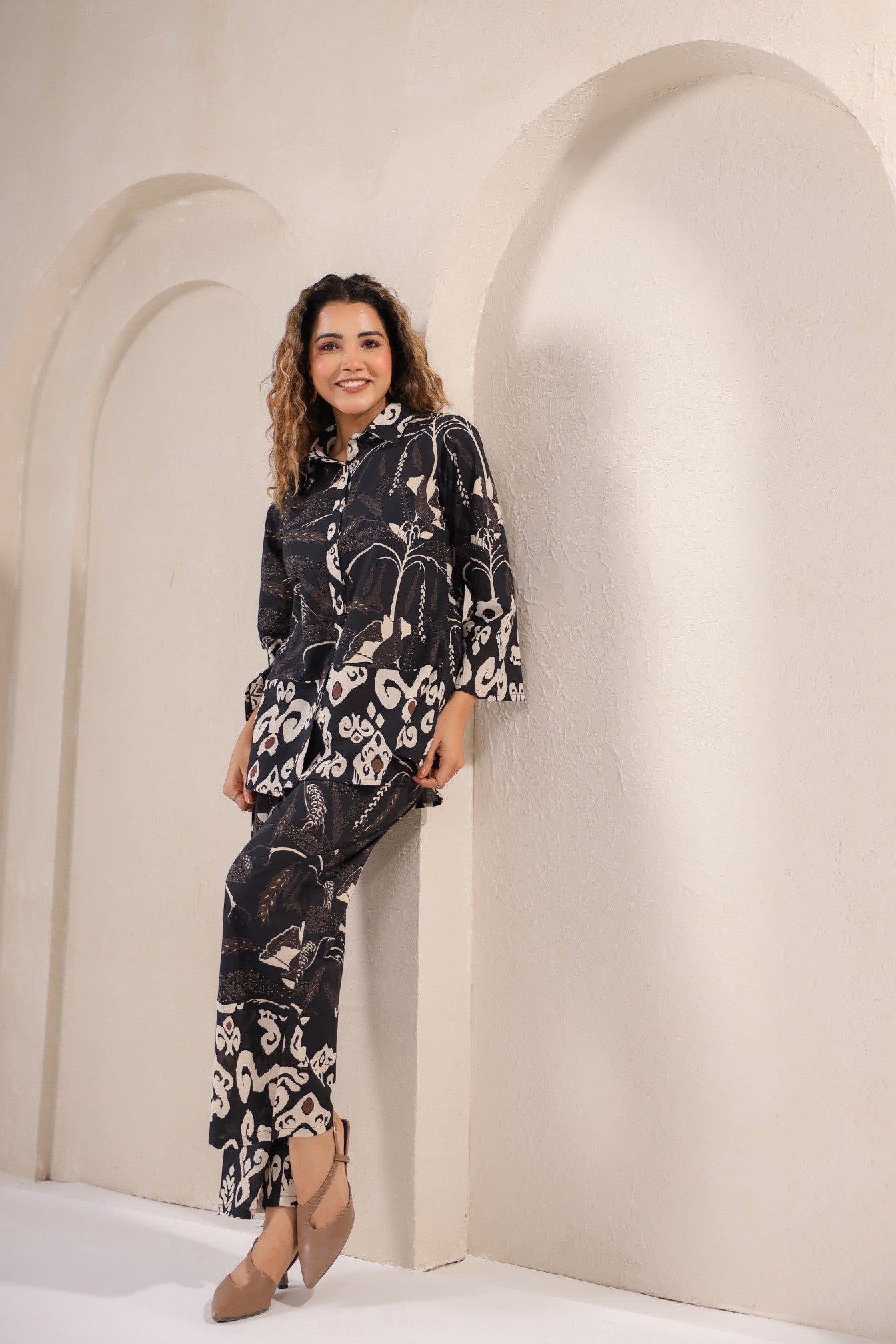 Label Flavia Midnight Muse – Black Abstract Print Co-Ord Set