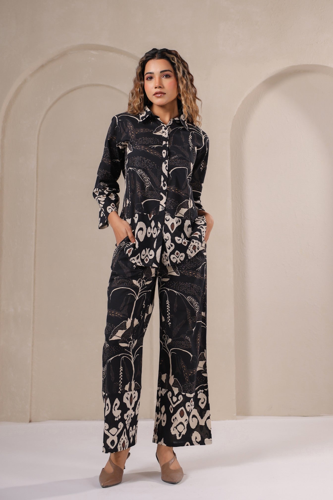 Label Flavia Midnight Muse – Black Abstract Print Co-Ord Set